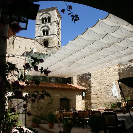 Hotel Boutique Dos Orillas 2*